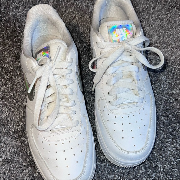 Chrome Nikes light wear small creasing - Picture 6 of 7